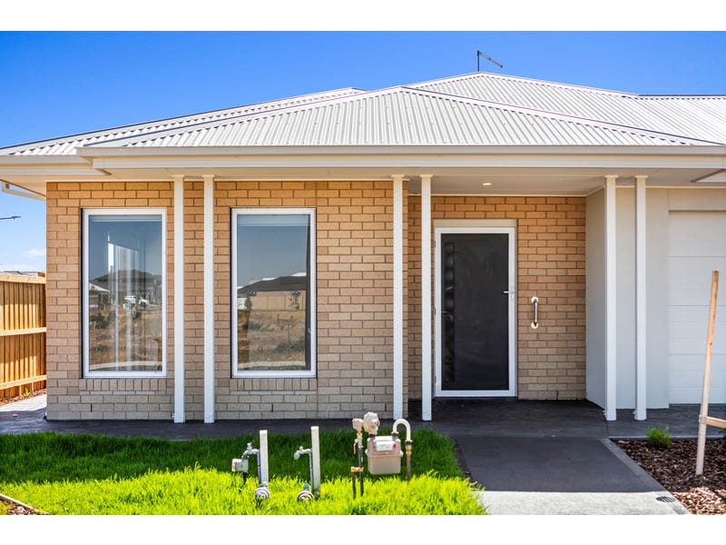 16 Garganey Road — photo 5
